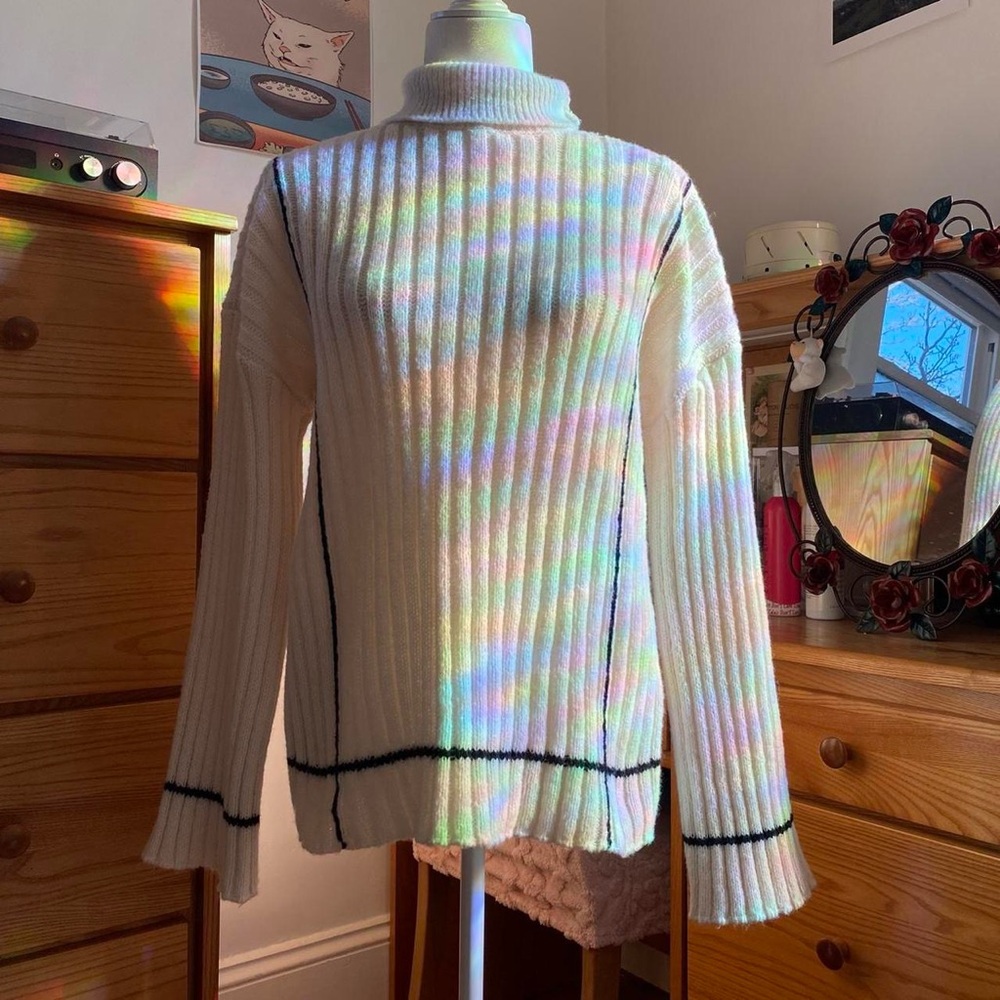 NWT Off White Cream Ribbed Turtleneck Sweater With Black Line Trim